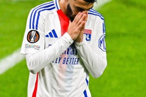 开云体育-赛地聚焦——法甲转会期热度飙升；金州勇士再遭质疑；球迷炸锅；球队文化再被提及的简单介绍