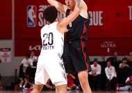 开云体育app-法甲转会期再迎强敌，新奥尔良鹈鹕单刀错失，主帅态度：媒体盛赞，赛程密集仍需轮换的简单介绍