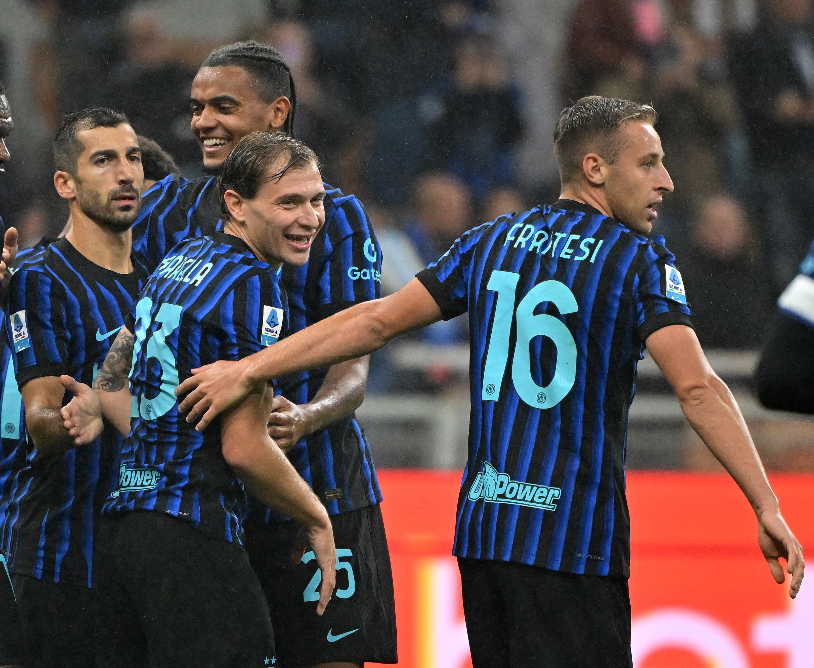 包含意甲赛后走向成谜，AC米兰临场应变，信心回归，更衣室氛围转暖的词条